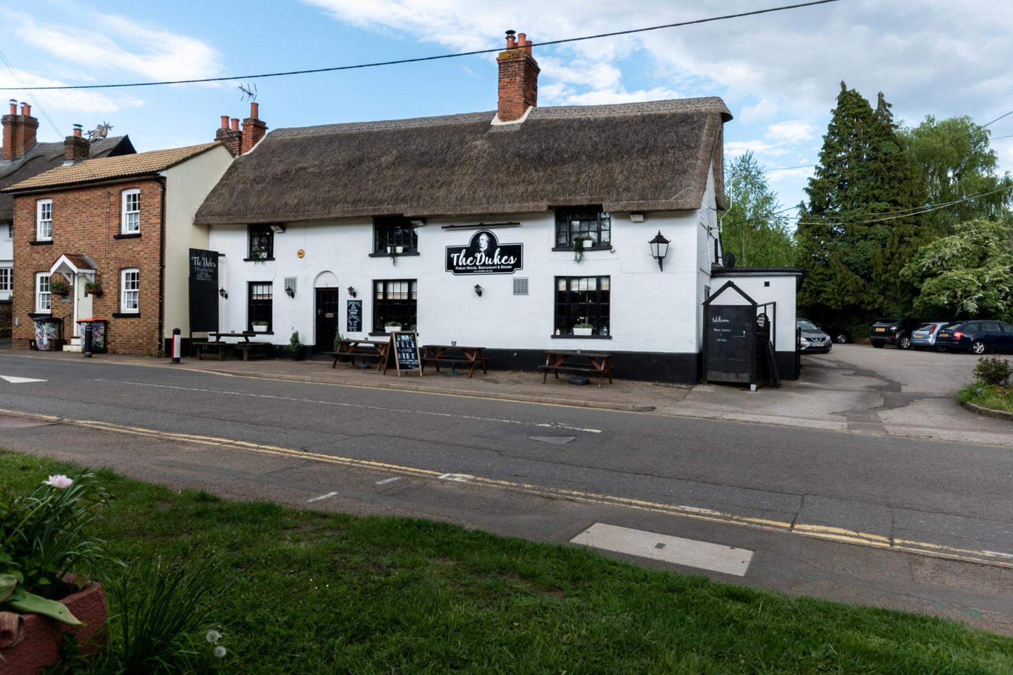 Hotel The Dukes Leighton Buzzard Exterior foto