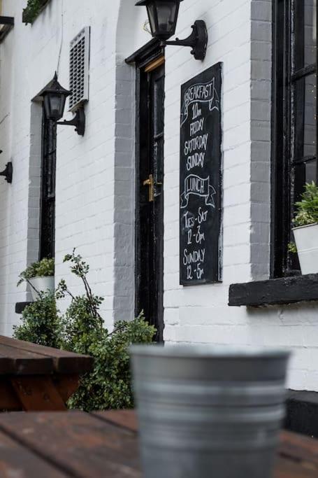 Hotel The Dukes Leighton Buzzard Exterior foto